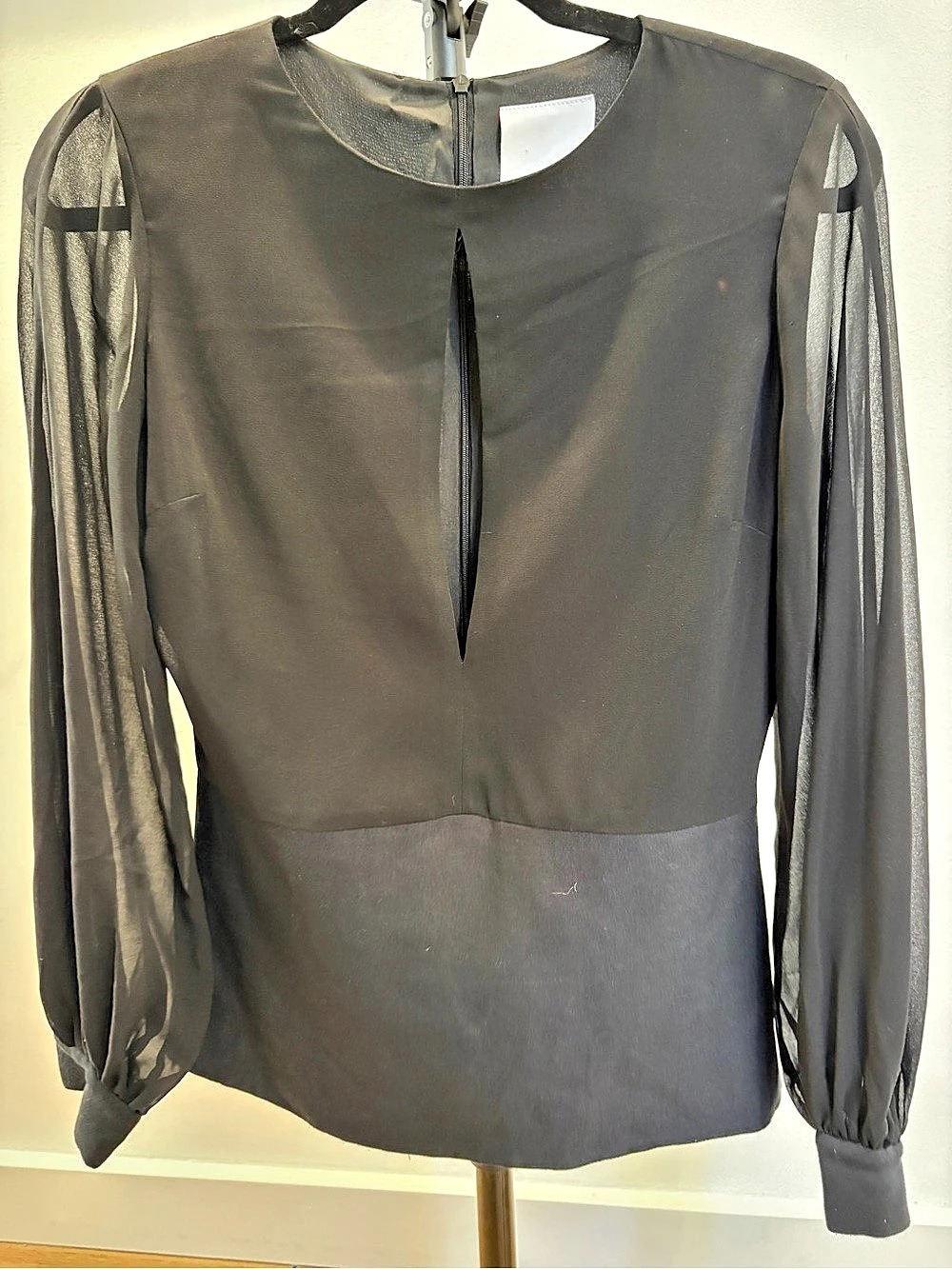 C/MEO COLLECTIVE Sheer Sleeve Keyhole Neckline Tailored Blouse Black Small